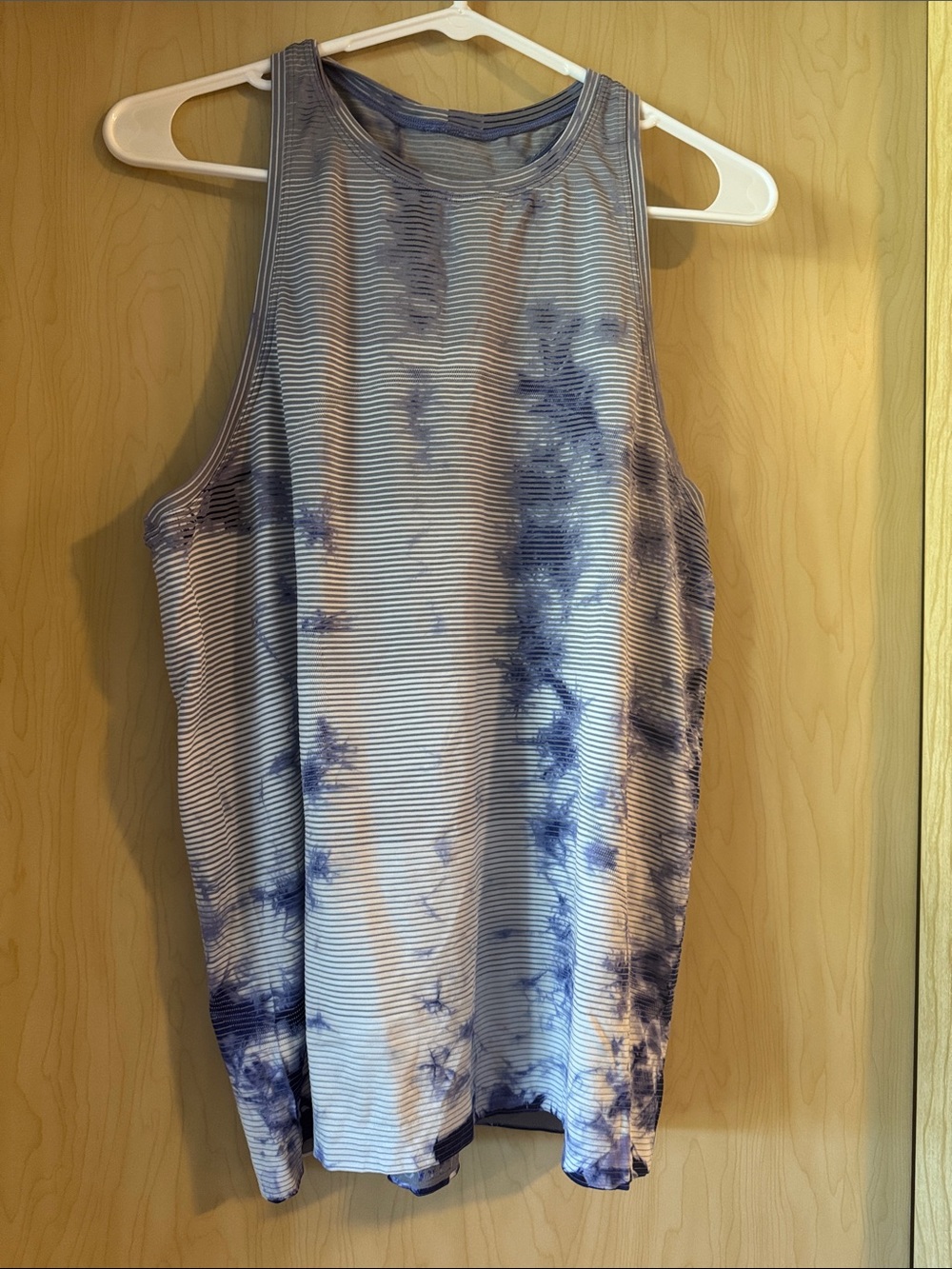 lululemon athletica Blue & White Tie-Dye Sleeveless Tank